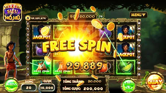 Game thủ e-sports đang thi đấu trên máy tính